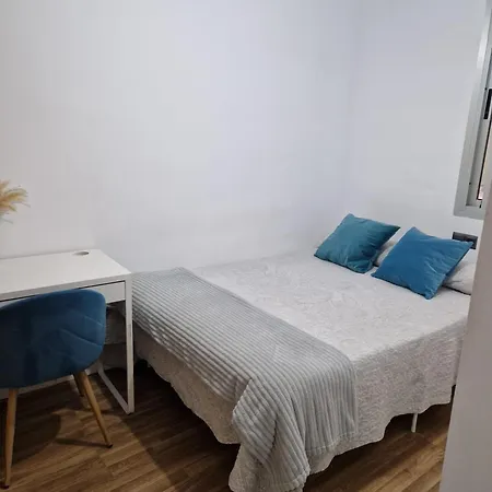 Quarto Com Banheiro Privado Em Apartamento Familiar 홈스테이 *
