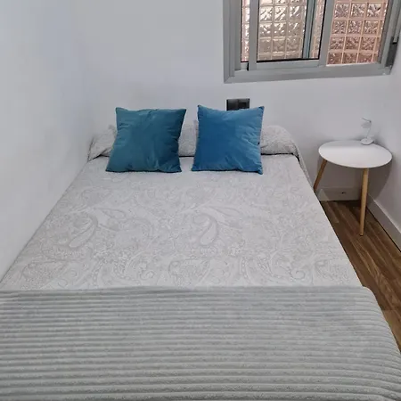 Quarto Com Banheiro Privado Em Apartamento Familiar 홈스테이 *